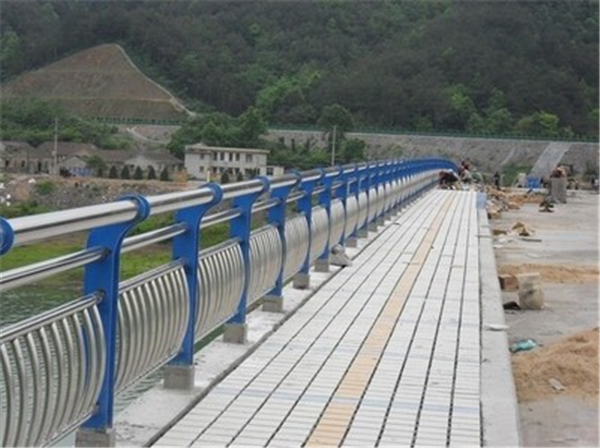 朔州不锈钢桥梁护栏是一种什么材质的护栏